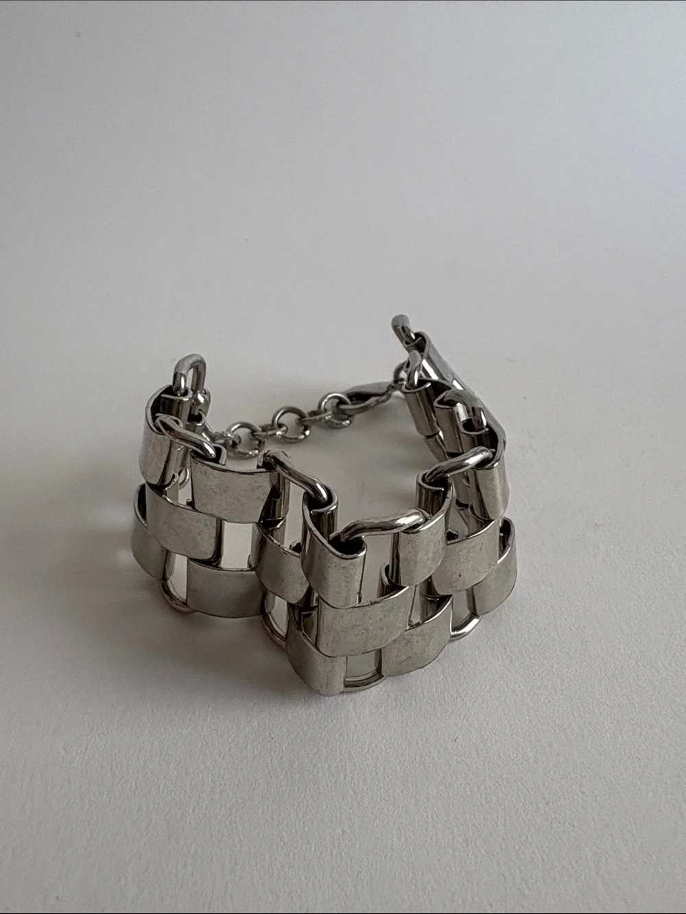 N/A bold silver